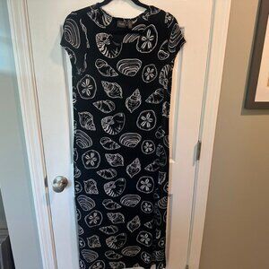 Chicos traverlers shell dress size 1